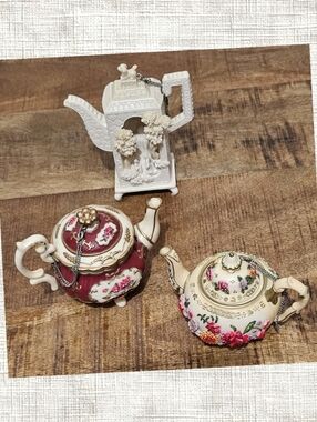 NINI TEAPOT Resin Trinket Box Nottingham Mini Hand Painted